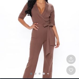 3/4 sleeve v-neck jumpsuit